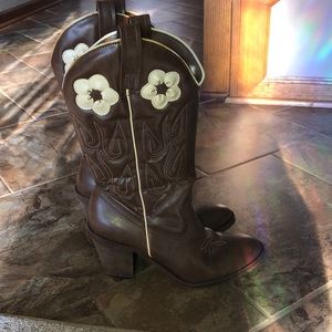 Candies size 7 Boots